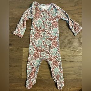 Kate Quinn onesie. Size 0-3M